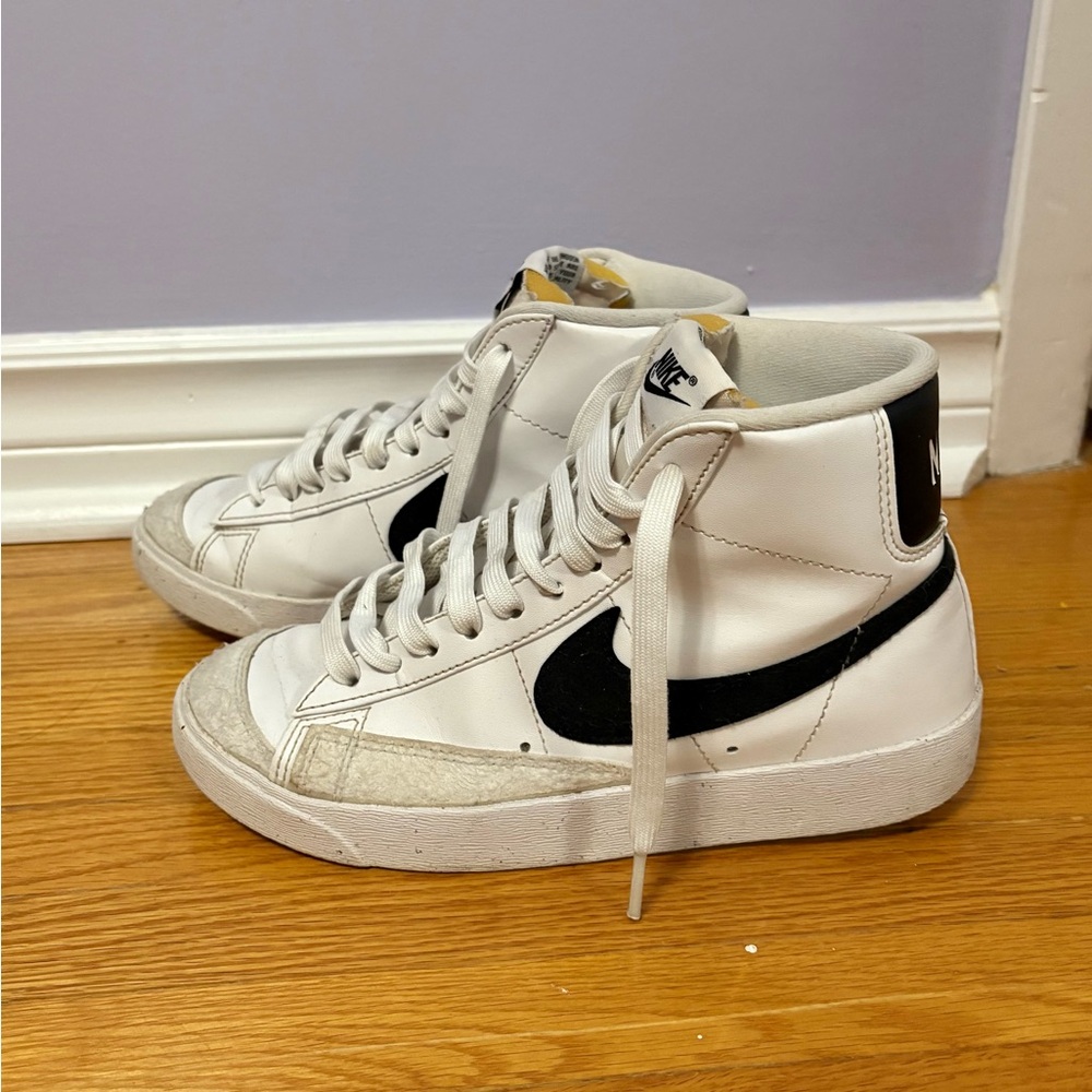 Nike Blazers Mid ‘77 Women’s